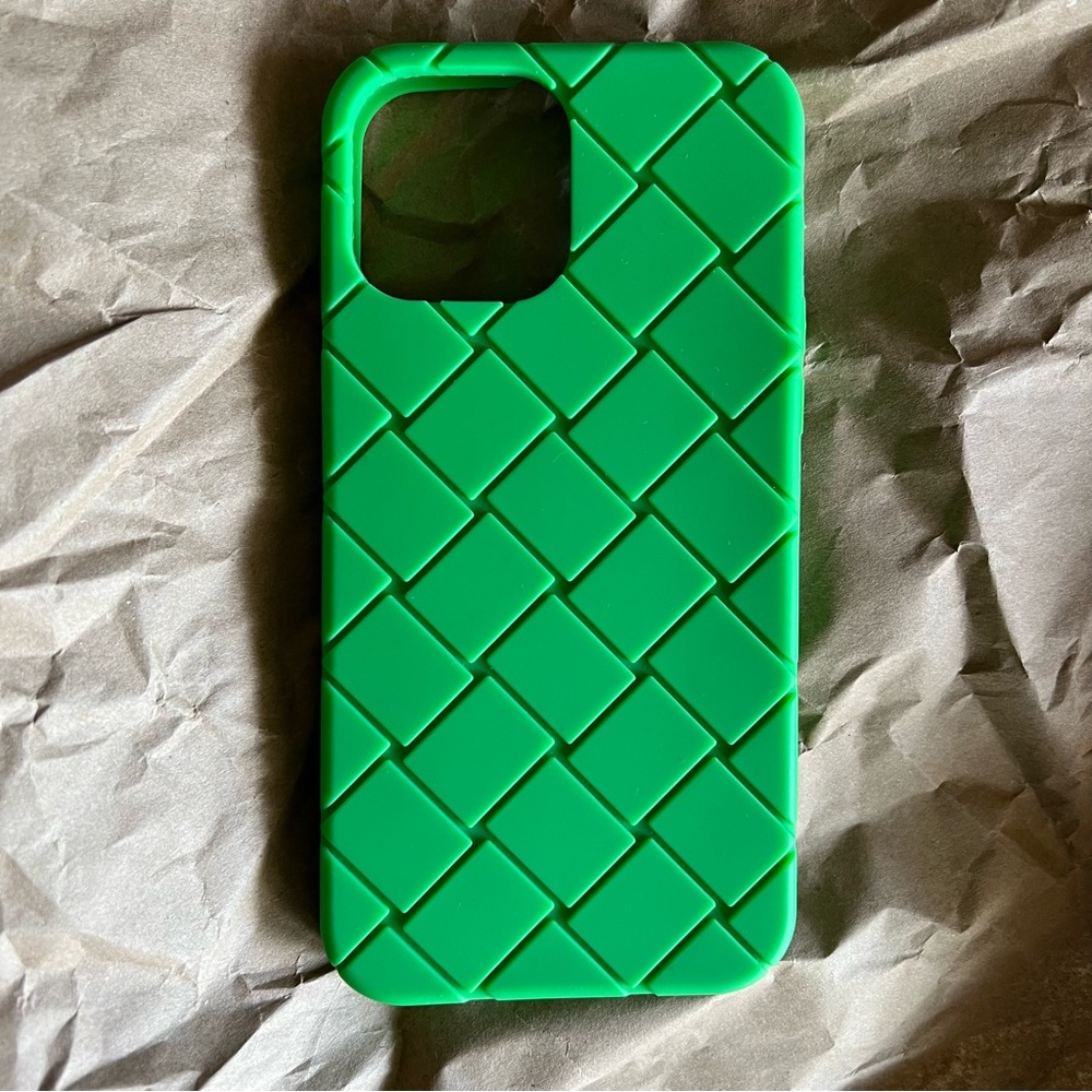 iPhone 13 pro max phone case
